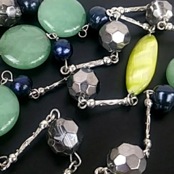 Green Aventurine & Shell Necklace - Picture 10 of 11